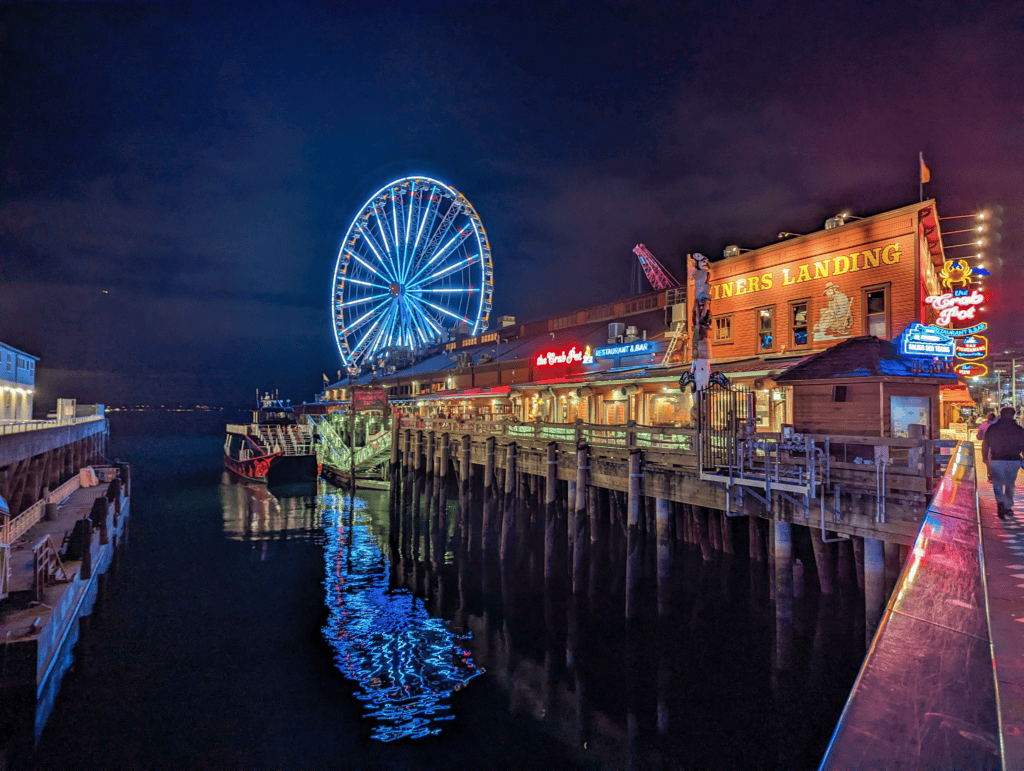 Seattle Great Wheel - Lights On II